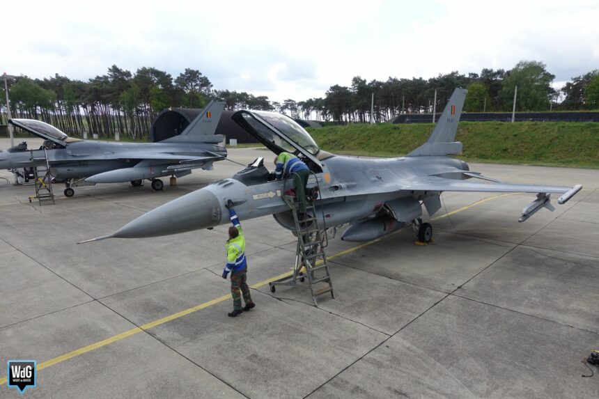 F-16 toestellen op vliegbasis Kleine Brogel