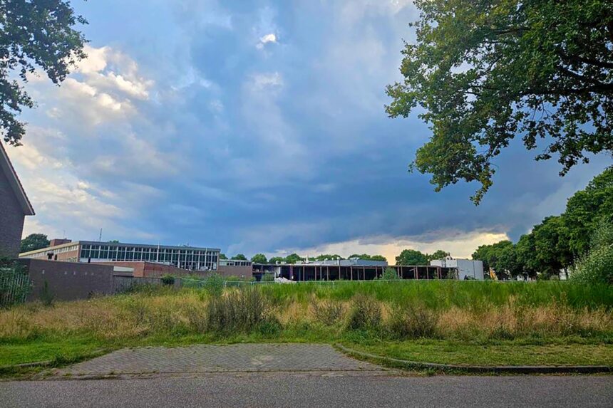 Donkere wolken boven Weert