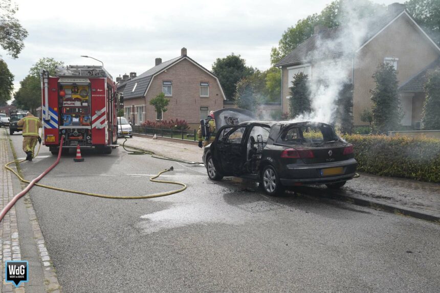 Autobrand op Molenheide in Soerendonk