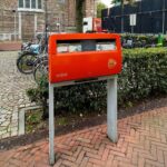 Brievenbus PostNL op Korenmarkt in Weert