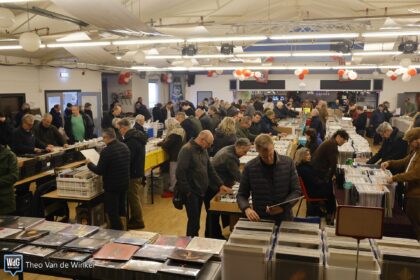 Archieffoto - Platen- en CD-beurs in Buurthuis Moesel