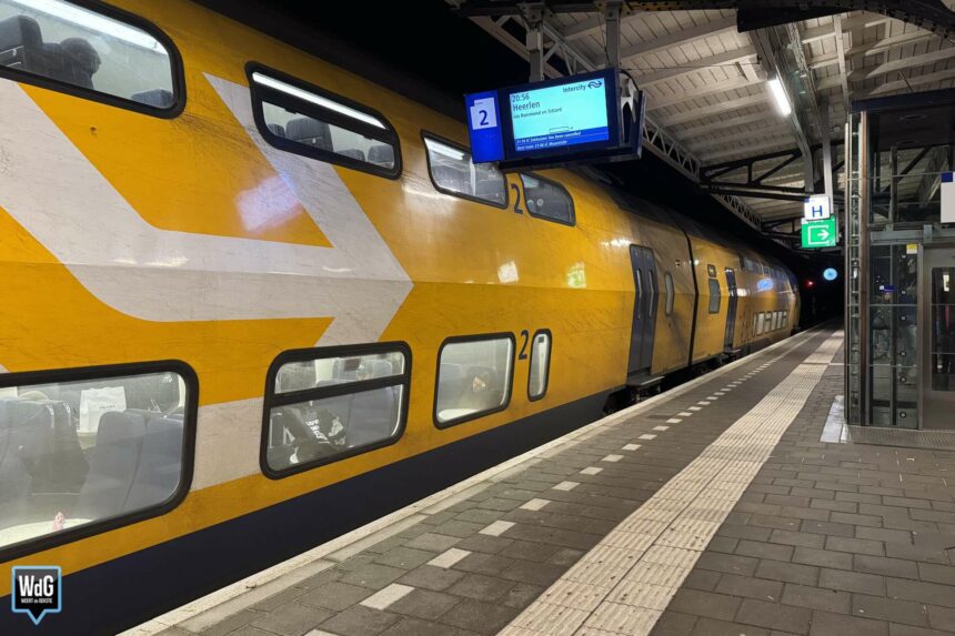 NS-trein op station Weert