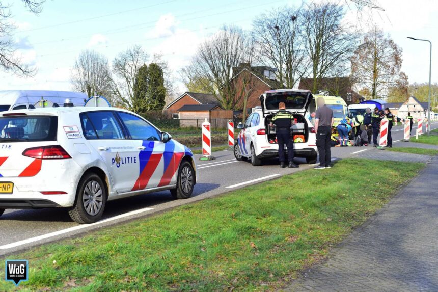 Verkeersregelaar aangereden in Leveroy