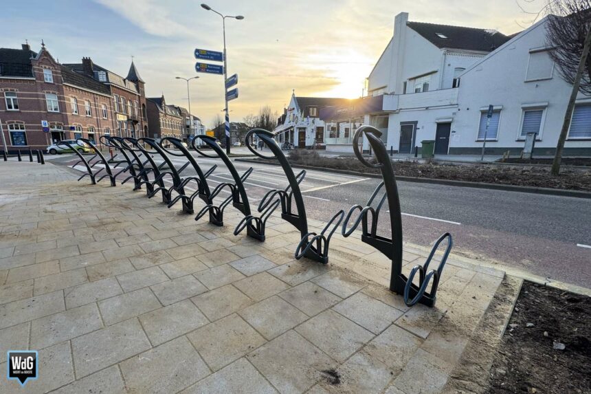 Fietsparkeren bij cafés Maasstraat nu beter geregeld