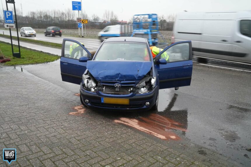 Blikschade na ongeval op Rijksweg Zuid in Kelpen-Oler