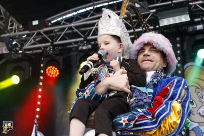 Jong en oud pakt het podium tijdens Hermeniekes on Tour