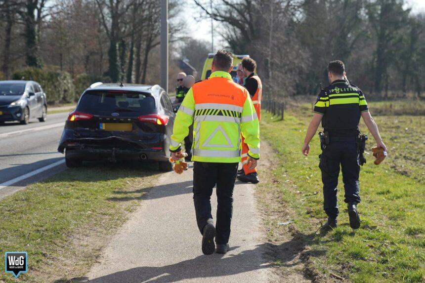 Kop-staartbotsing op N280 bij Baexem