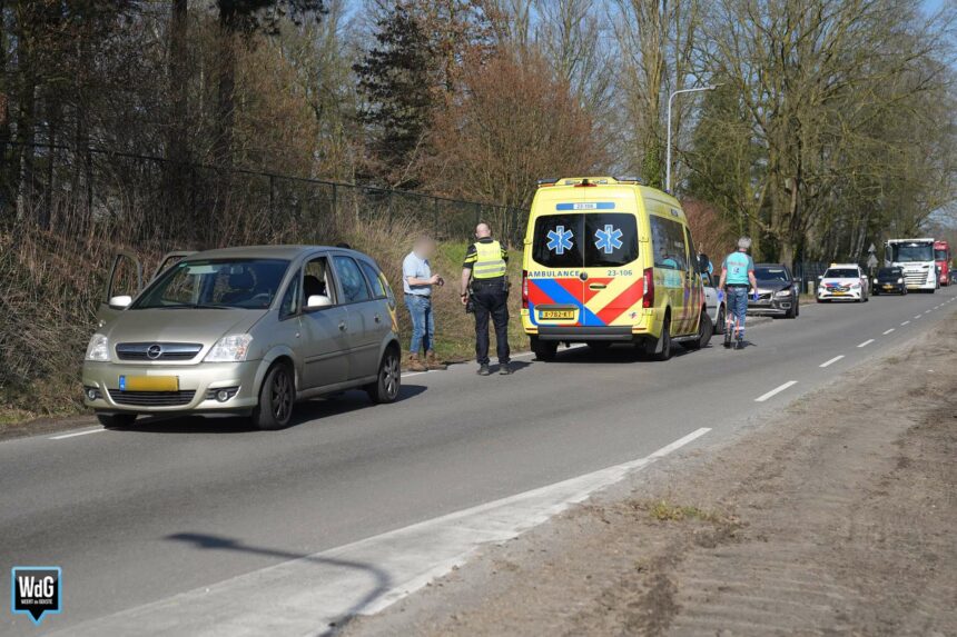 Gewonde na botsing bij wegversmalling op Trancheeweg