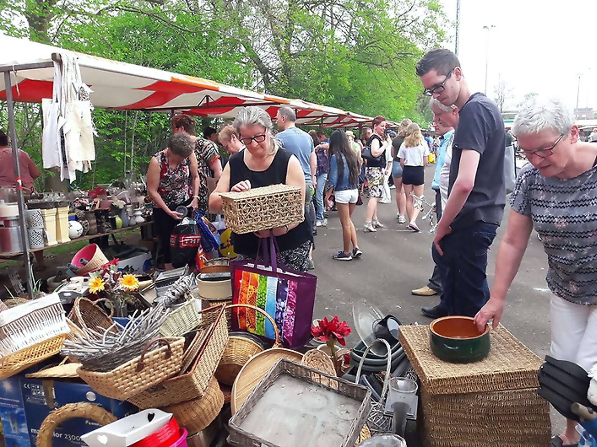 rommel- en vrijmarkt Grathem